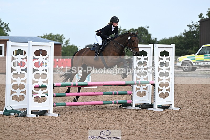 240828A-100826-00019 - Cls 1 Snr British Novice and 90cm Open