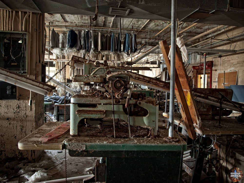 Lebow Brothers Clothing (Baltimore, MD) | Rusty Sewing Station - Lebow Brothers Clothing Company