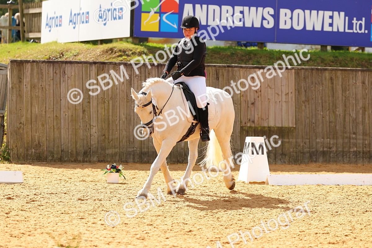 SBM_43806 - D6 - Small Tour Championship - Intro C