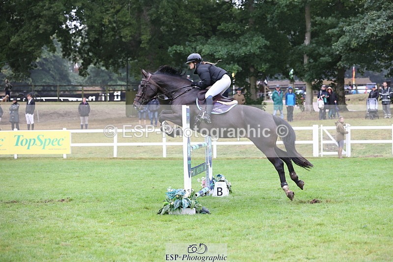 250830A-145917-07167 - Cls 16 Snr Newcomers and 1.10m Open