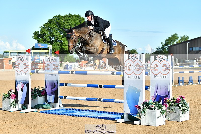 230720A-090743-01582 - Cls 1, 2 Star Small 1.30m