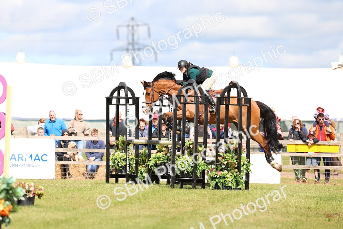 SBM_13429 - Class 206 - Senior Newcomers - 1.10m Open