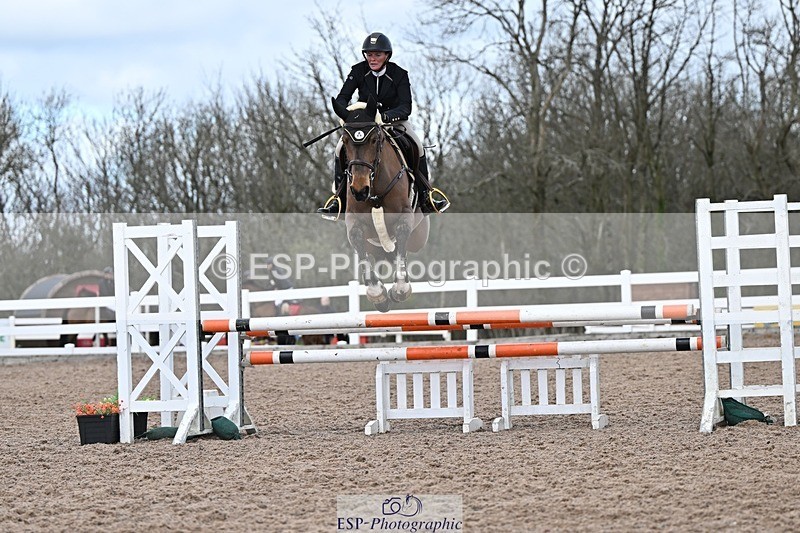 250328-102416-01249 - Cls 8 British Novice and 90cm