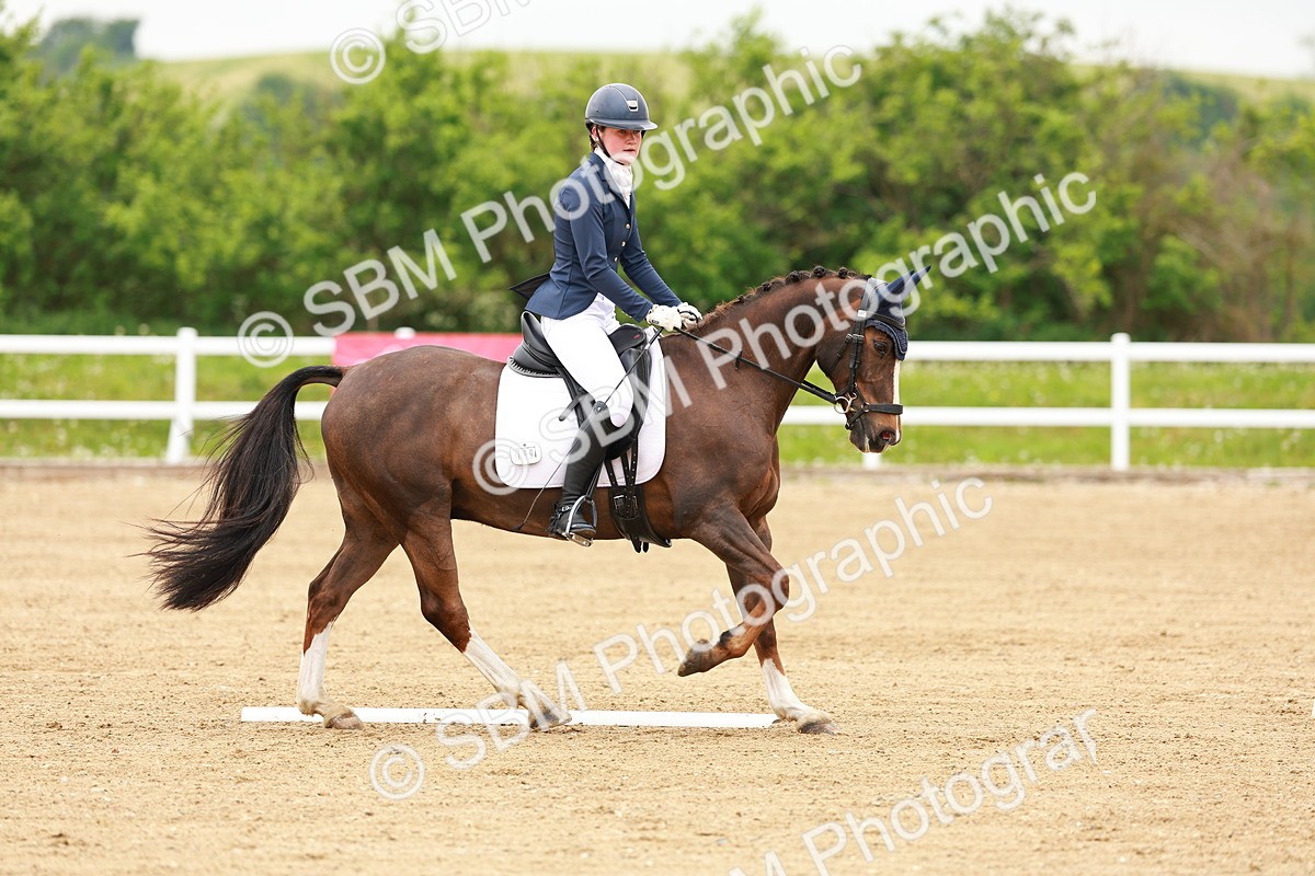 SBM_004989 - Class 15 - Novice 5