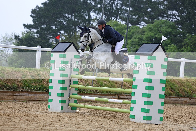 3E7A7266 - Class 7: Senior Newcomers/1.10m open