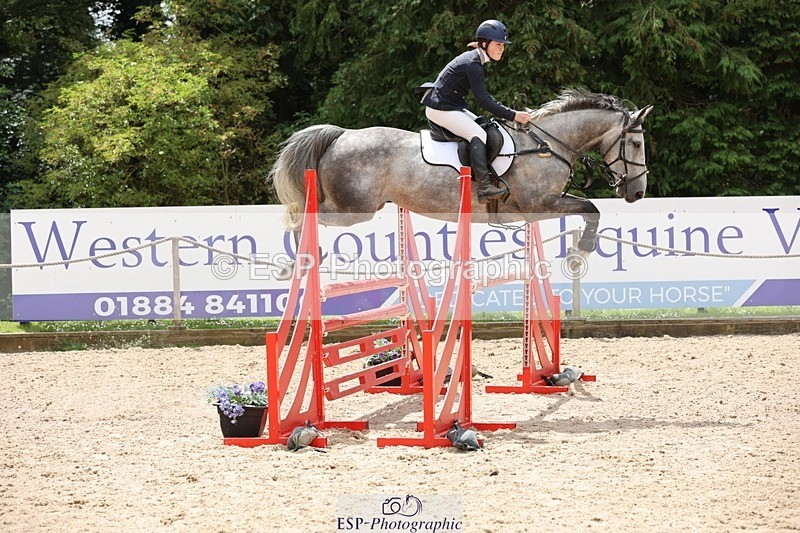 240711-123357-27156 - Cls 122 1.10m Amateur Quali