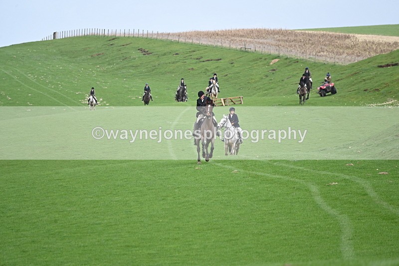 WJ6_9218 - Line Three