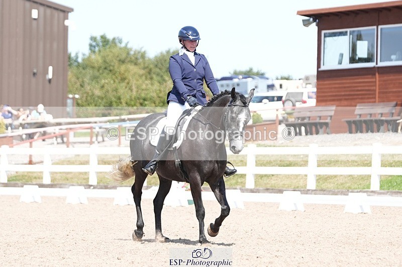 250817-143617-11001 - 206-Mel.NorthwoodBarnridge.Flying.Solo