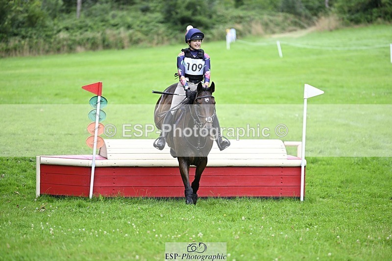 240803-113722-03673 - 109-Harriet_Parkes-JUST_HENNY