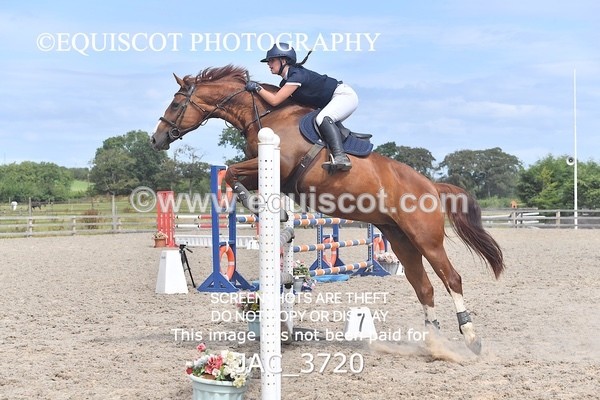 JAC_3720 - CLASS 5  Senior Newcomers/ 1.10m Open