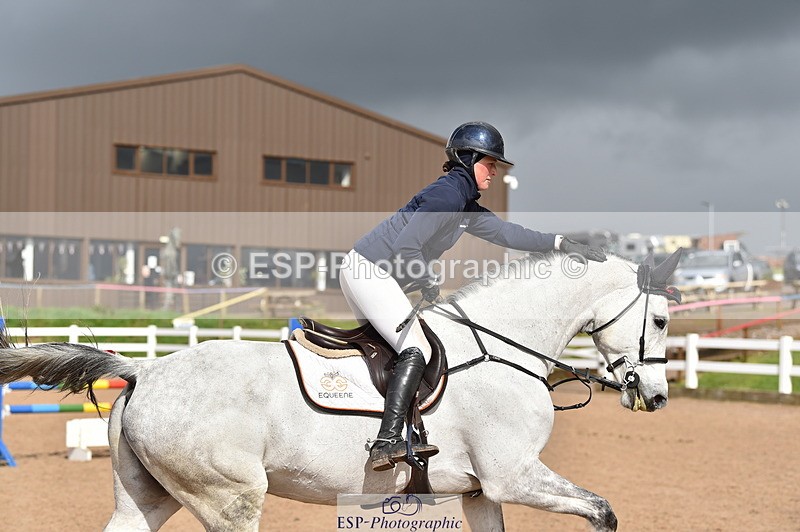 240327A-133338-00587 - Cls 4 Newcomers and 1.10m Open