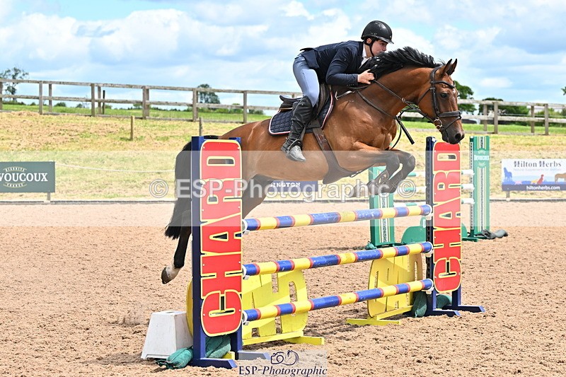 240608A-134147-02634 - Cls 4 Snr Newcomers and 1.10m Open