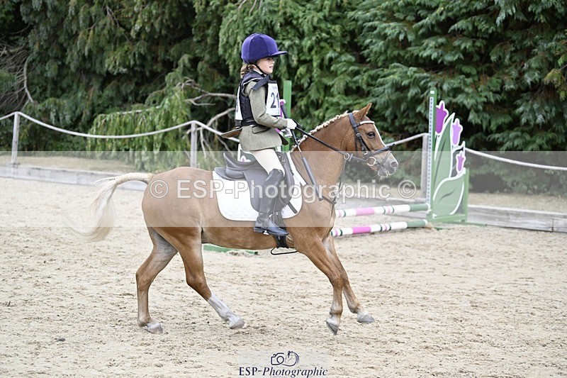 250820A-130822-06934 - Round 1, Start to 1.30pm Break