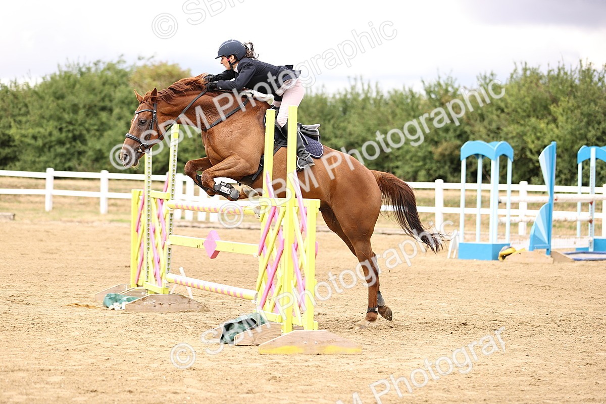 SBM_026828 - Class 13 - Senior Newcomers - 1.10m