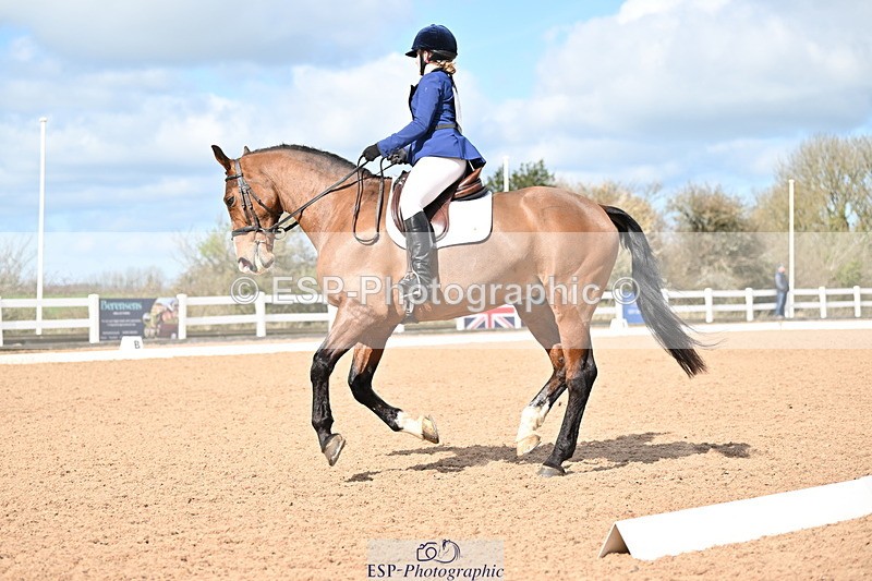 240324A-122012-02233 - Novice 28, 12.15 to 13.00