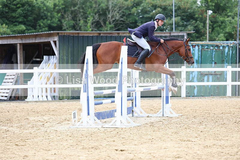 3E7A3221 - Class 4: Senior British Novice/90cm open