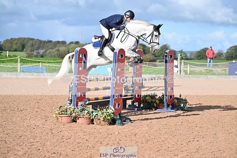 231014A-104926-04226 - Cls 18 Newcomers & 1.10m Open