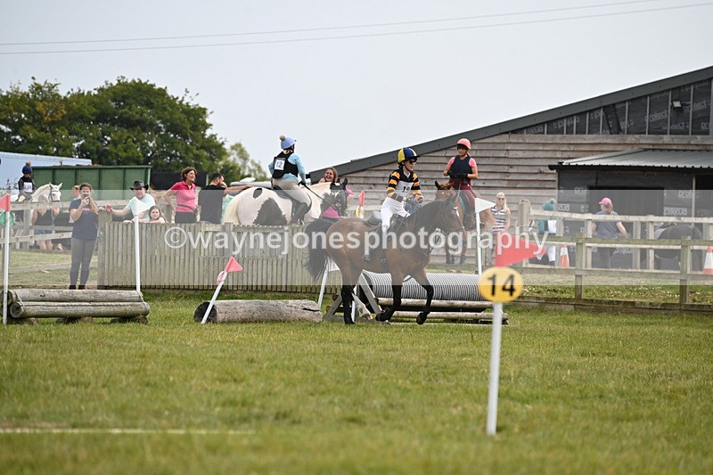 WJ6_0693 - 40cm XC Time 11:31 to 11:49