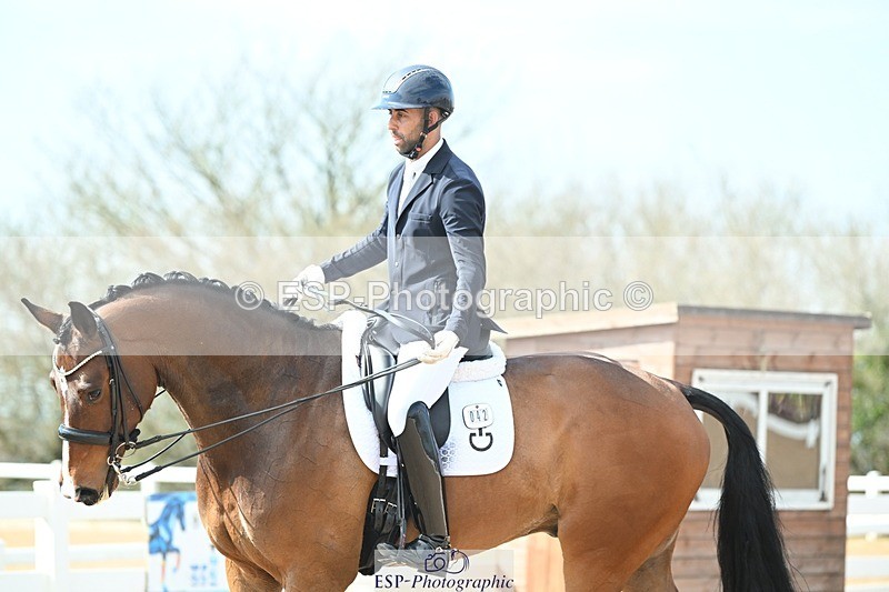 250403-110148-01779 - 042-Dannie.Morgan-Fever.Tree