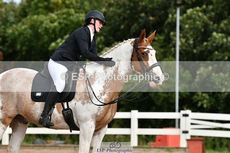 250906-100218-00551 - 090-Isabel.LawsonIn.the.pink