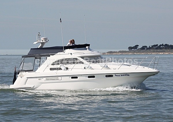 090413 SWEET SENSATION IMG_193 - Flybridge Cruisers