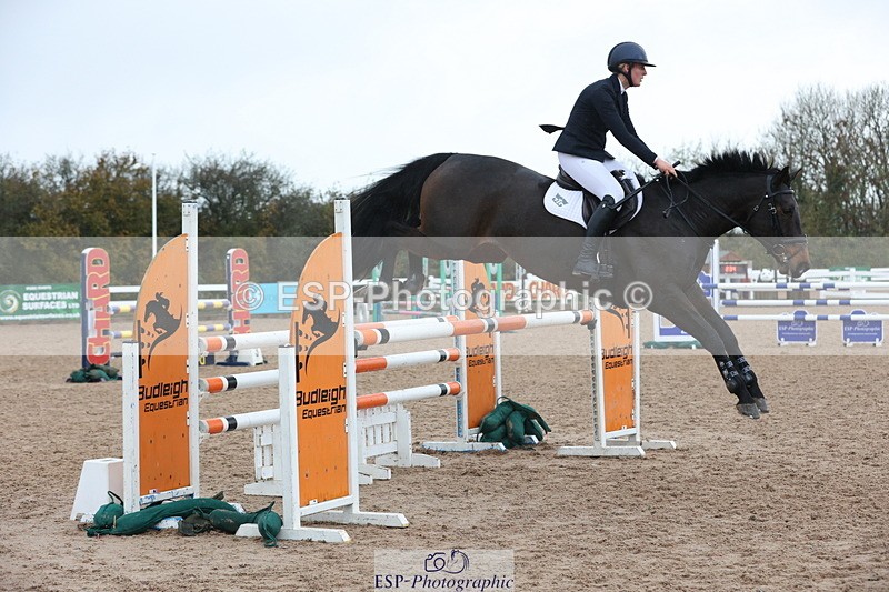 231112A-130024-04323 - Cls 19 Snr 1.05m Open