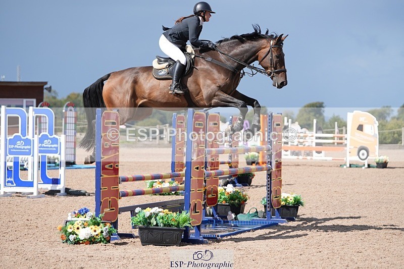 250913-121848-06863 - Cls 15 Snr Foxhunter