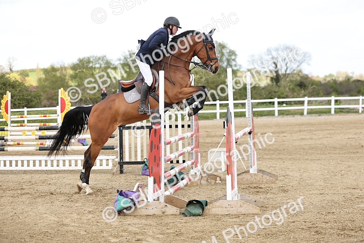 SBM_001144 - Class 4 - Senior Newcomers - 1.10m