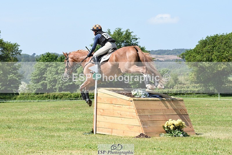 230527-112738-09327 - 308-NEFFECT_S-Kat_Raybould-XC