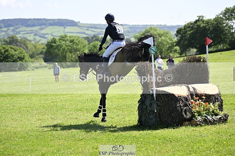 240525-105814-12395 - 323-EMERALD_ENDEAVOUR-Harry_Dzenis