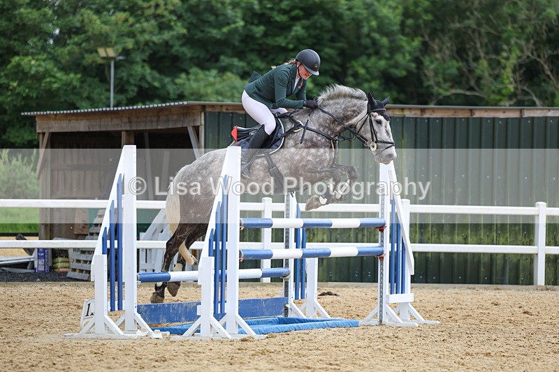 3E7A4232 - Class 7: Senior Newcomers/1.10m open