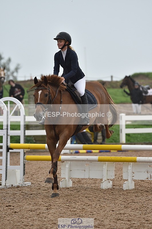 220829A-165412-00318 - 80cm Classes 5a 5b & 6