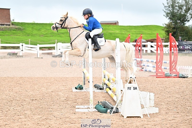 250920-105116-00274 - Cls 22+23 Club and Schools 70cm