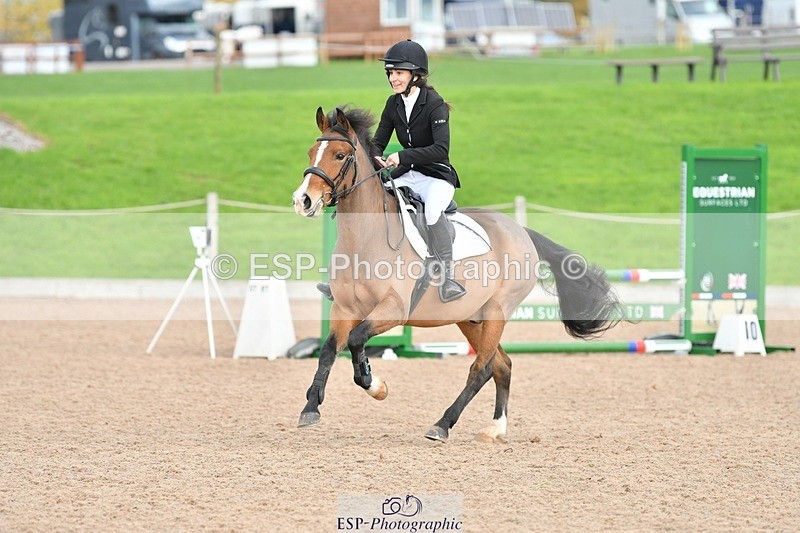 251026-105314-02153 - Cls 21+22 70cm Club and Schools