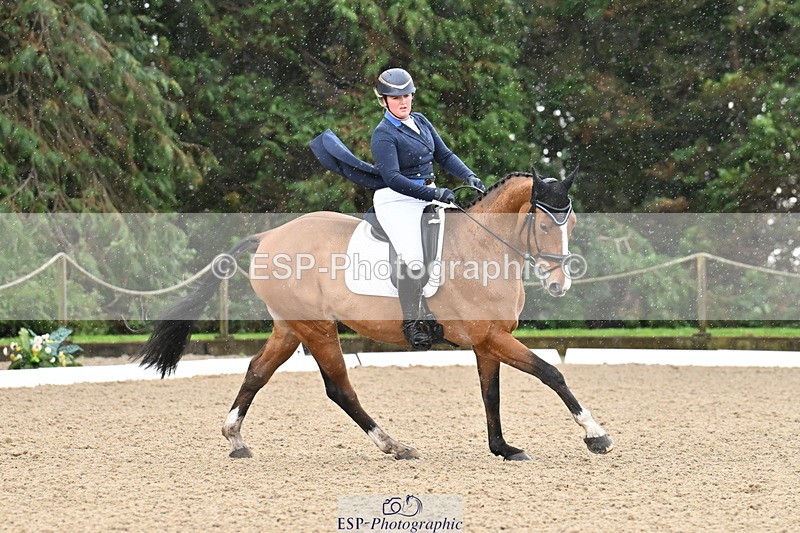 251023A-125347-02025 - C-240-Issy.Hollidge