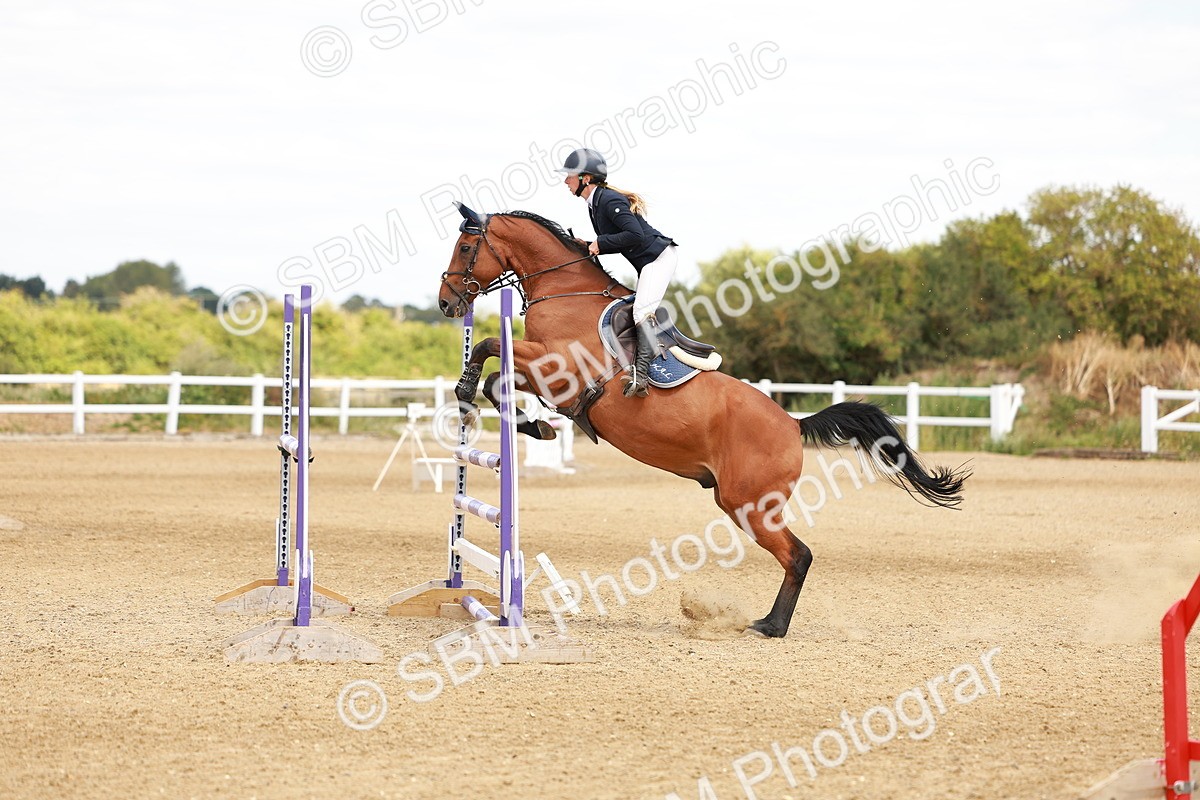 SBM_006556 - Class 4 - Senior British Newcomers - 1.10m