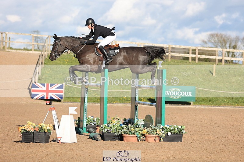 240419A-173858-09905 - Cls 10, 2 Star Big Tour 145cm  Break to End