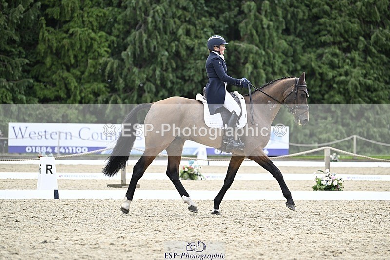 240523-121819-04584 - 428-COOLEY_SNAPCHAT-Selina_Milnes