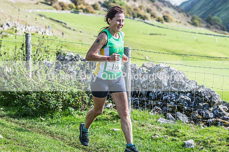 Ilam-1057 - Ilam Three Peaks Fell Race (Limestone Series) Sunday 28th September 2025