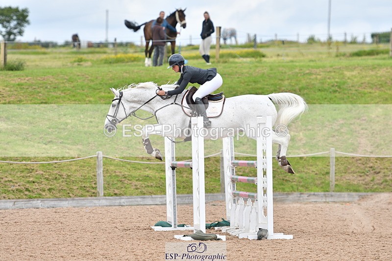 240609A-144348-06290 - Cls 19 Snr Foxhunter and 1.20m Open