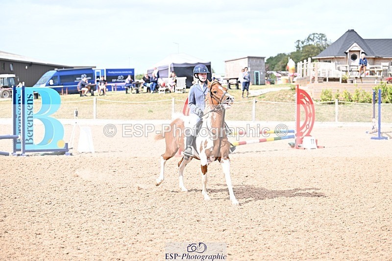 250826-154155-00165 - Clear Round and 60cm