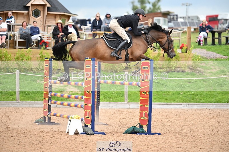 240727A-155524-06027 - Cls 16 Snr Foxhunter