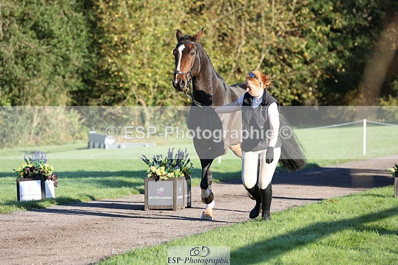 241027-083812-14711 - 323-Nicky.Blastland-FOUNDATIONS.HUSTLER