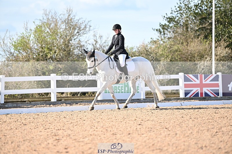 240324A-150927-04417 - Novice 27, 14.30 to 15.25