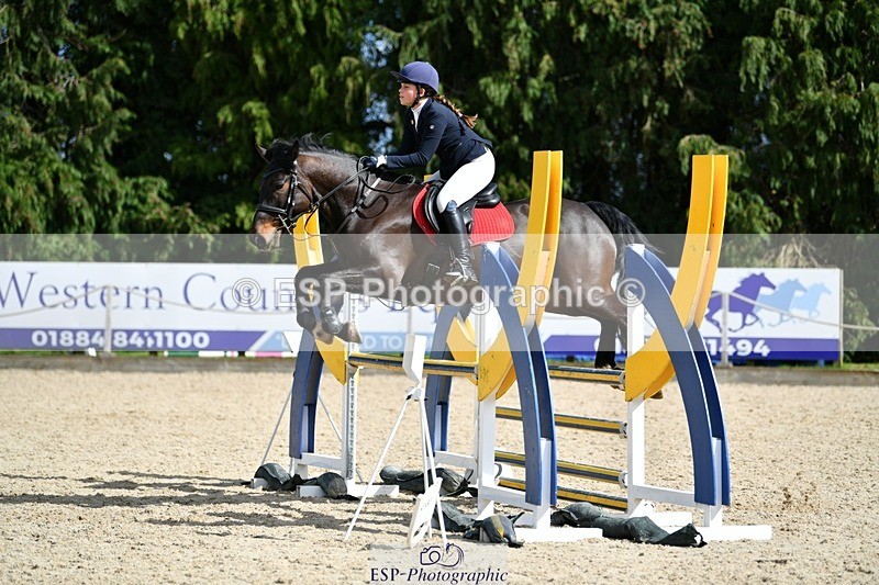 240324-125935-02740 - Cls 9 Snr 1.05m Open