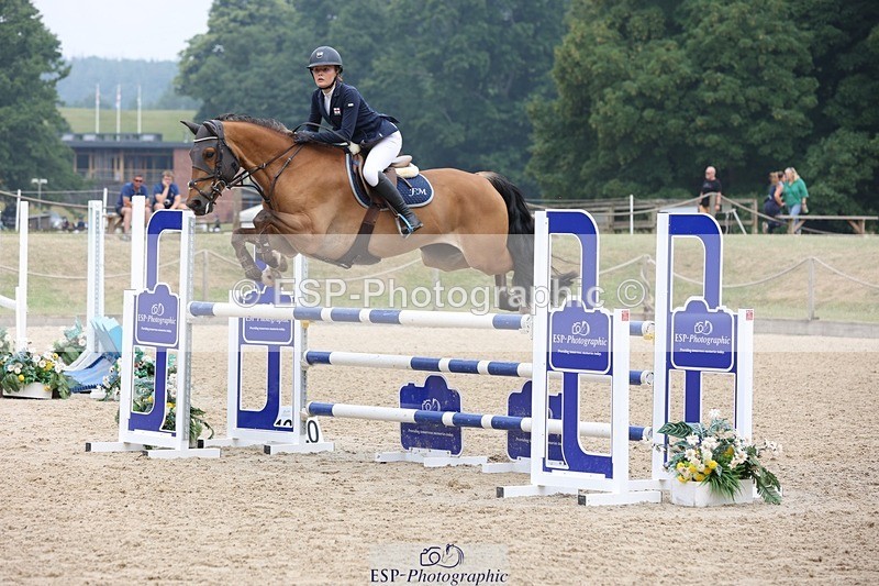 230618-102731-10131 - Cls 19 Pony Intro 1m