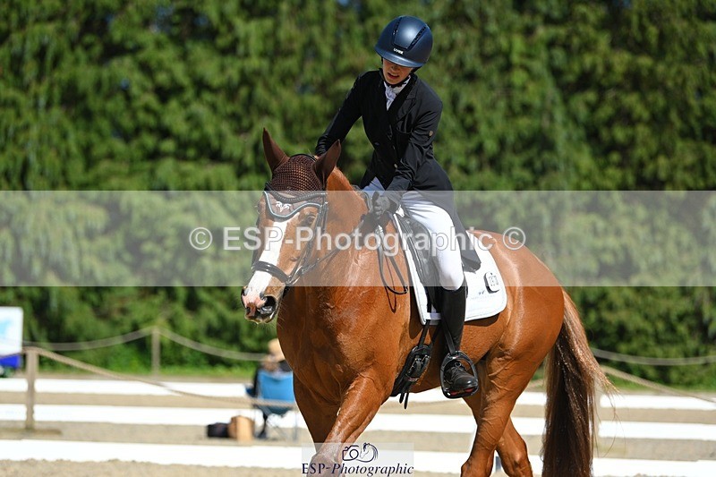 230526-160111-07246 - 252-LVS_MOVISTAR-Elizabeth_Barratt-WEDTrotUp+DR