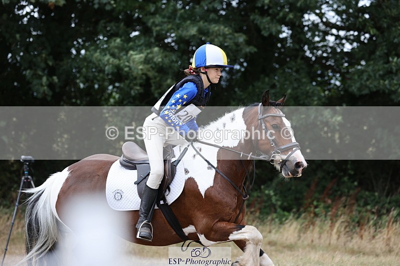 250824A-124956-36737 - 2010-Freya.Hallam-Deakin-Tommy