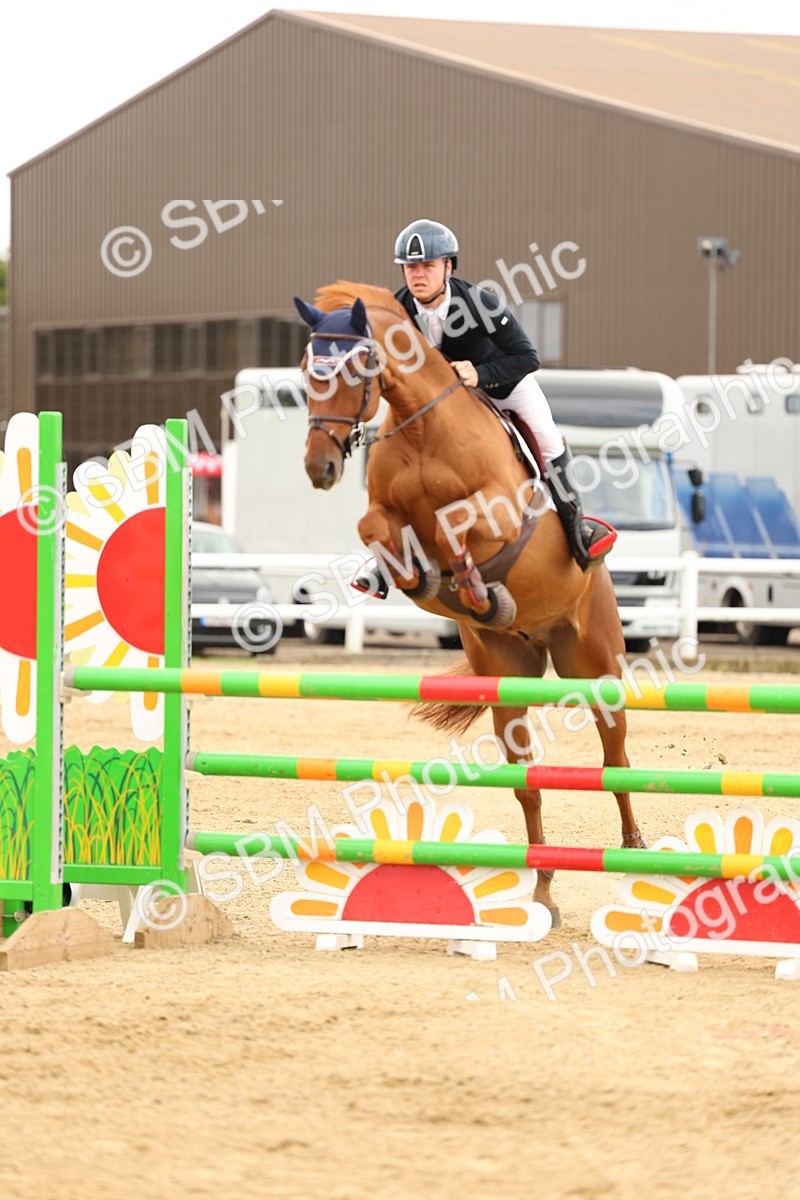 SBM_010115 - Class 3 - Senior Newcomers - 1.10m Open