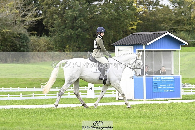 251023A-114842-03952 - F-415-Tara.Leddy